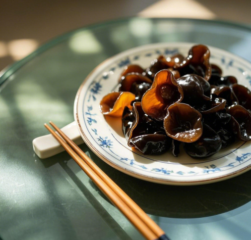 木耳久泡真的會(huì)產(chǎn)生劇毒嗎？食品安全檢測(cè)儀的原理與應(yīng)用